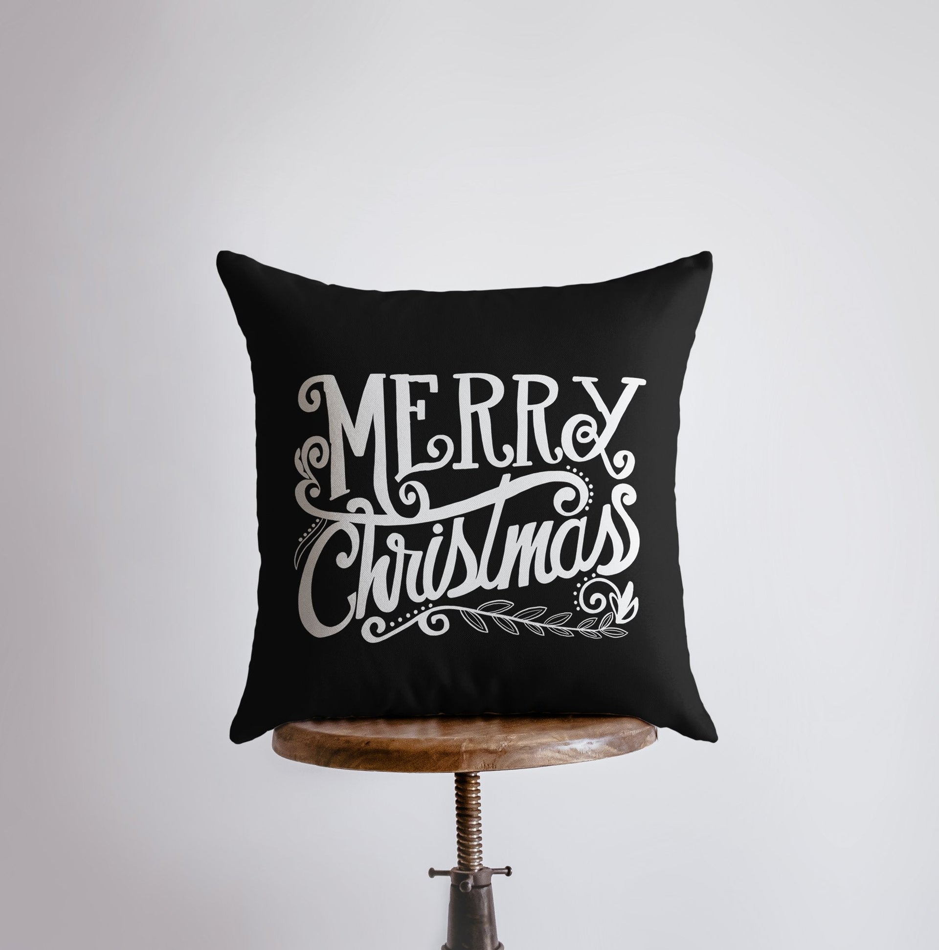 Merry Christmas | Black and White | Throw Pillow | Christmas Pillow | - Mercantile Mountain