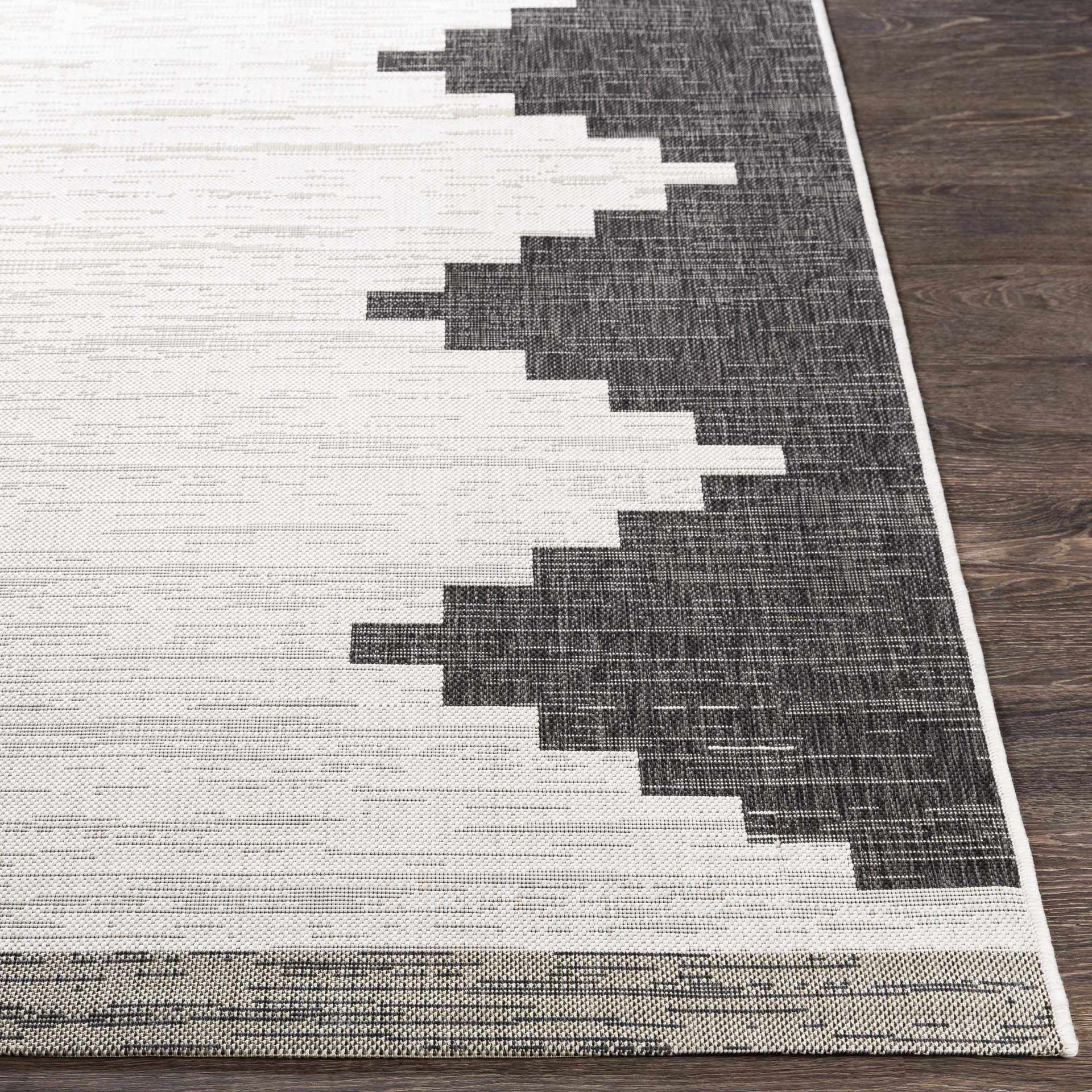 Djugun Outdoor Rug - Mercantile Mountain