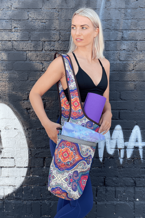 Exercise Mat Tote Bag with Large Pockets - Mercantile Mountain