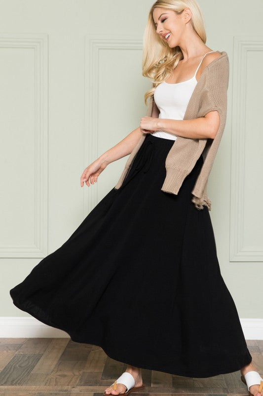 Solid Maxi Skirt with Pockets - Mercantile Mountain