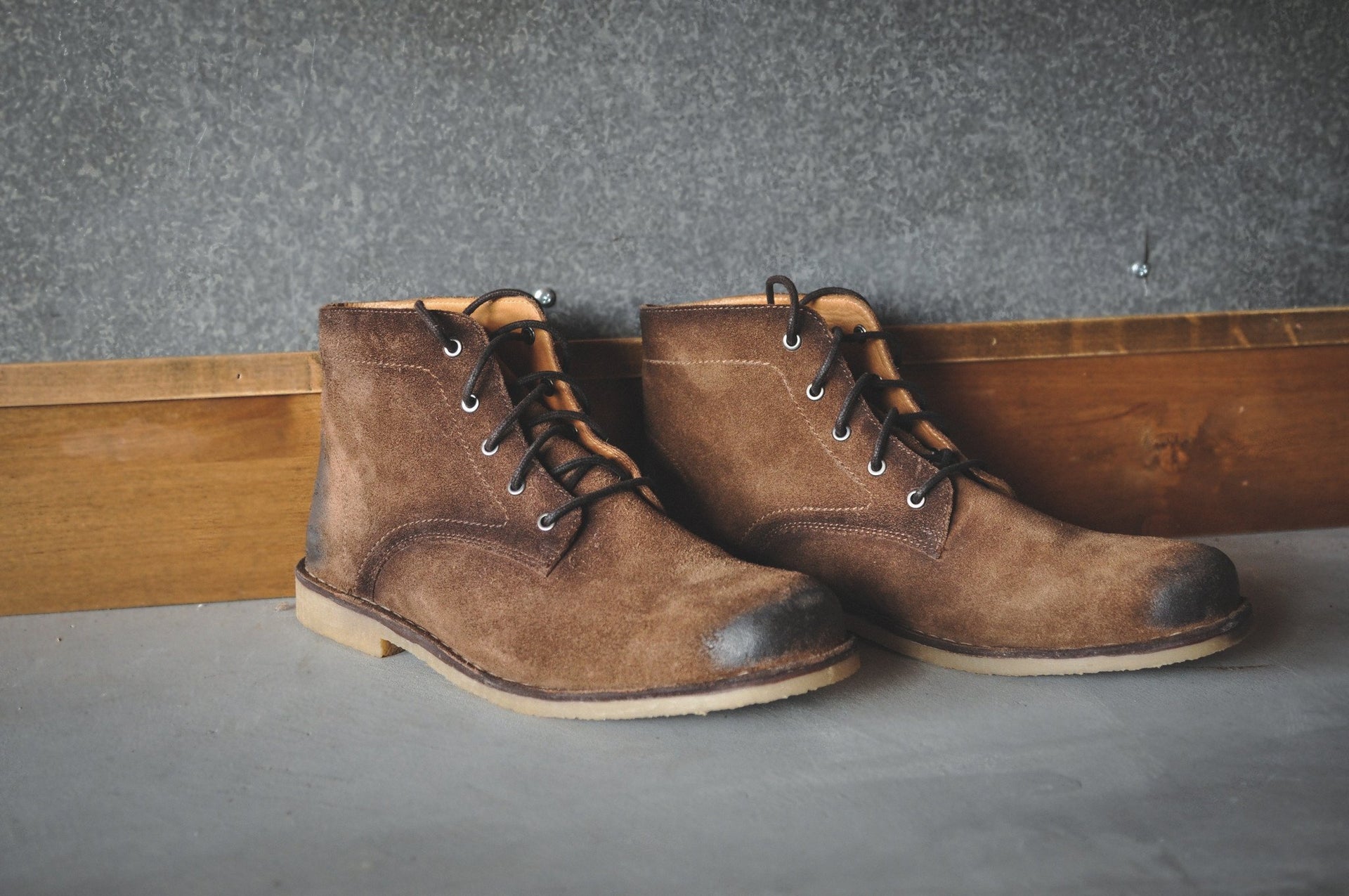 The Grover | Burnished Tobacco Suede - Mercantile Mountain